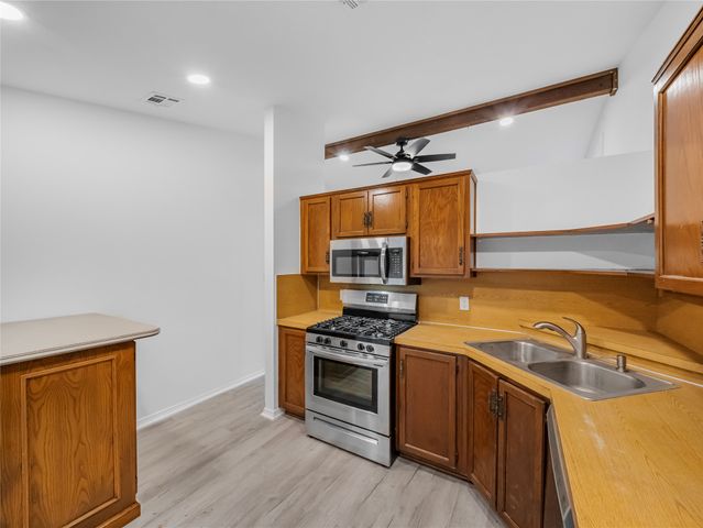 17703 S Tacoma Street, Mounds, OK 74047