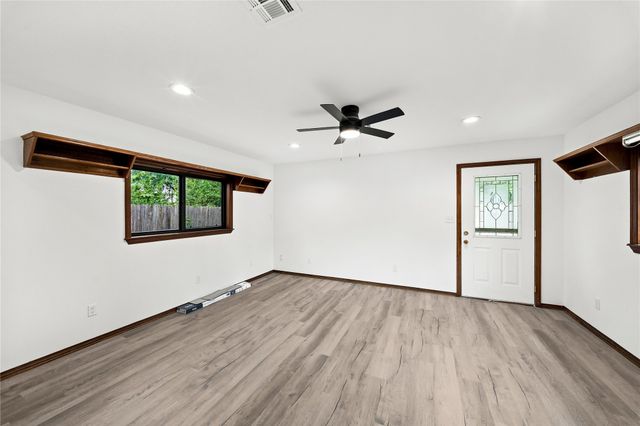 17703 S Tacoma Street, Mounds, OK 74047