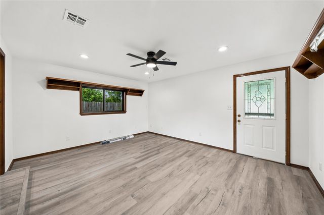 17703 S Tacoma Street, Mounds, OK 74047