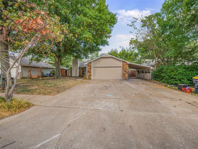 17703 S Tacoma Street, Mounds, OK 74047