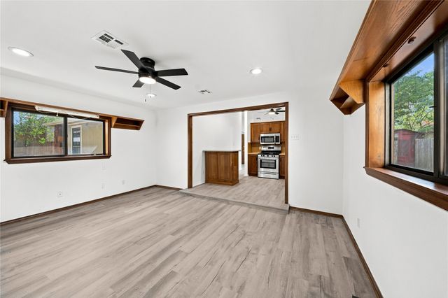 17703 S Tacoma Street, Mounds, OK 74047