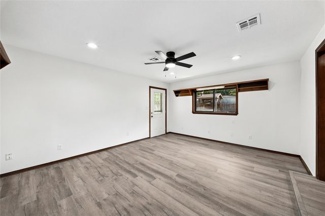 17703 S Tacoma Street, Mounds, OK 74047