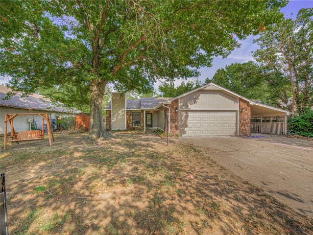 17703 S Tacoma Street, Mounds, OK 74047
