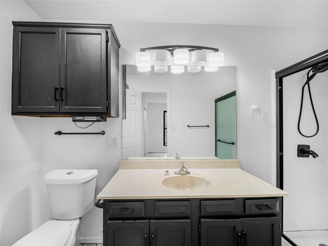 17703 S Tacoma Street, Mounds, OK 74047