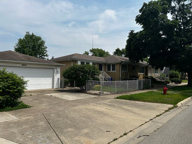8636 40th Street, Lyons, IL 60534