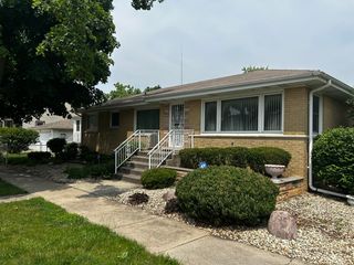 8636 40th Street, Lyons, IL 60534