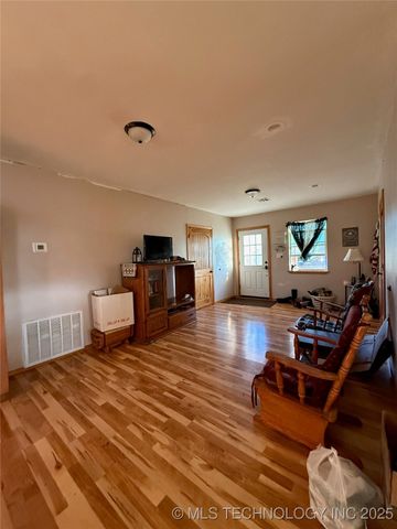 1334 Highway 7 E, Sulphur, OK 73086