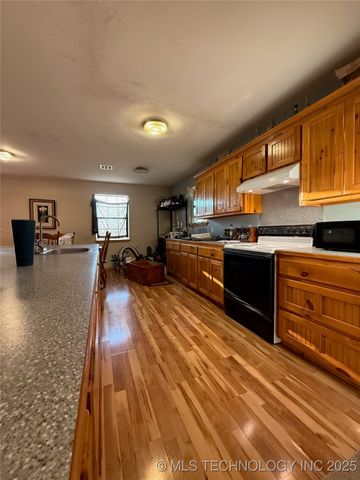 1334 Highway 7 E, Sulphur, OK 73086