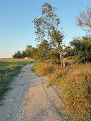 1334 Highway 7 E, Sulphur, OK 73086