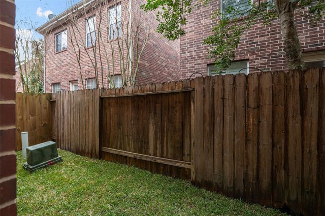 1518 Olive Park, Houston, TX 77077