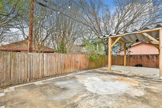 4731 Woodside Street, Houston, TX 77023