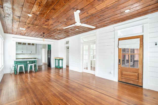 4731 Woodside Street, Houston, TX 77023
