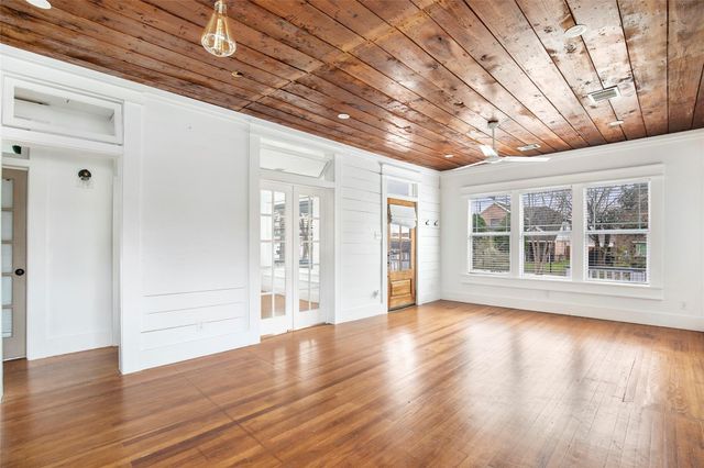 4731 Woodside Street, Houston, TX 77023