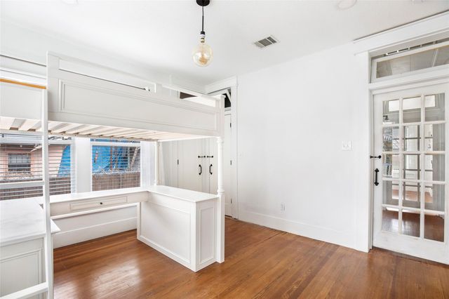 4731 Woodside Street, Houston, TX 77023