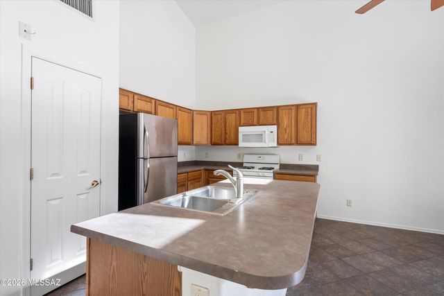 10538 E Ravenswood Street, Tucson, AZ 85747