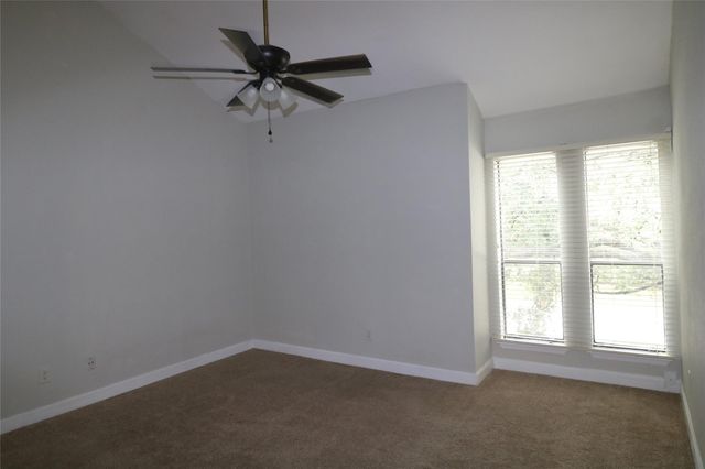 10811 Richmond Avenue 11, Houston, TX 77042