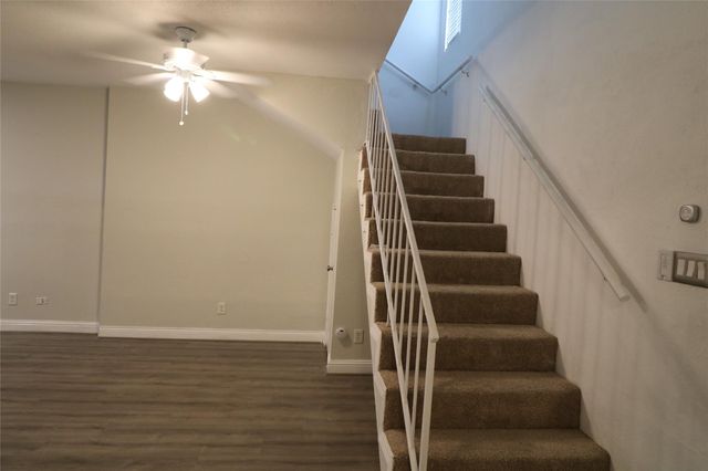 10811 Richmond Avenue 11, Houston, TX 77042