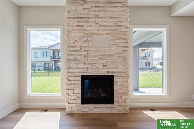 5920 N 208th Street, Elkhorn, NE 68022