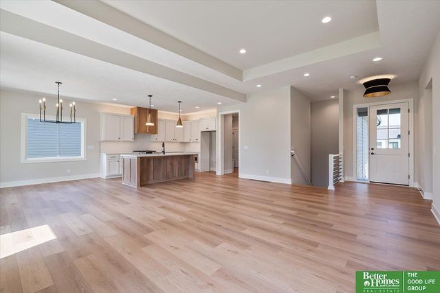 5920 N 208th Street, Elkhorn, NE 68022