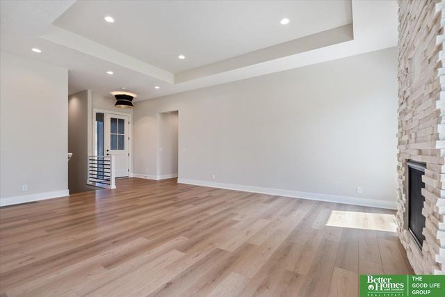 5920 N 208th Street, Elkhorn, NE 68022