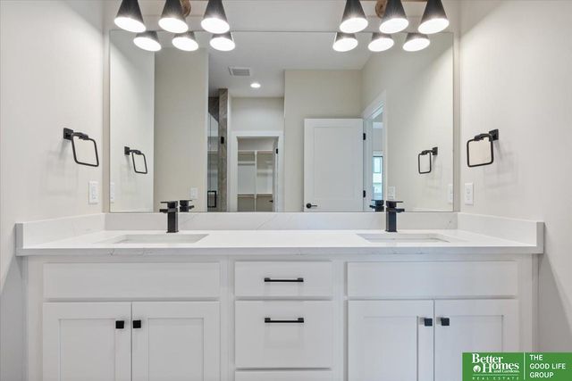 5920 N 208th Street, Elkhorn, NE 68022