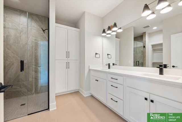 5920 N 208th Street, Elkhorn, NE 68022