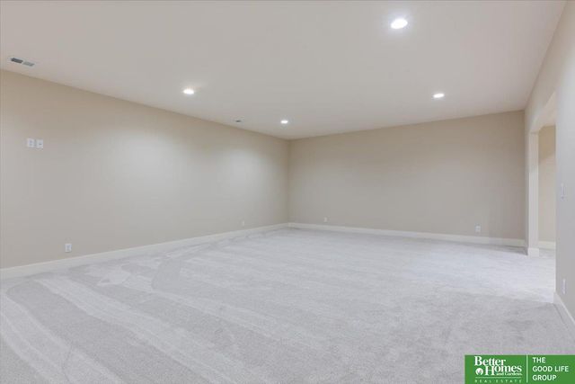 5920 N 208th Street, Elkhorn, NE 68022