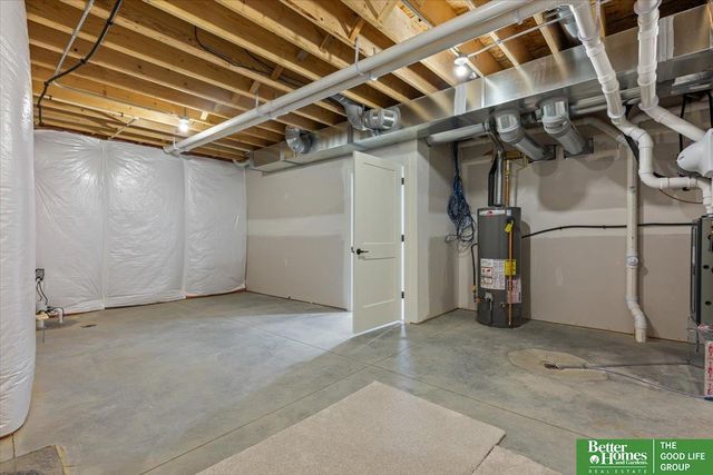 5920 N 208th Street, Elkhorn, NE 68022