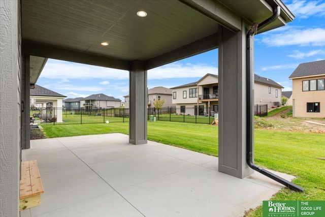 5920 N 208th Street, Elkhorn, NE 68022