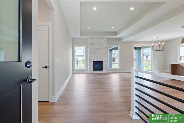 5920 N 208th Street, Elkhorn, NE 68022