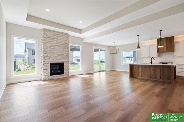 5920 N 208th Street, Elkhorn, NE 68022