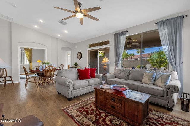 4482 E SYCAMORE Drive, Gilbert, AZ 85298