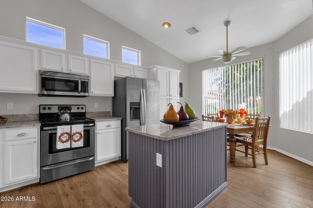 4482 E SYCAMORE Drive, Gilbert, AZ 85298
