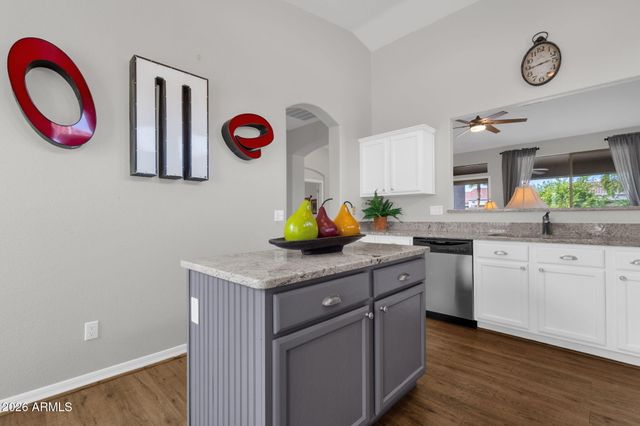 4482 E SYCAMORE Drive, Gilbert, AZ 85298