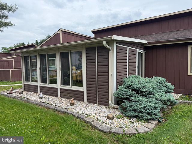 856 MELISSA CT, Enola, PA 17025