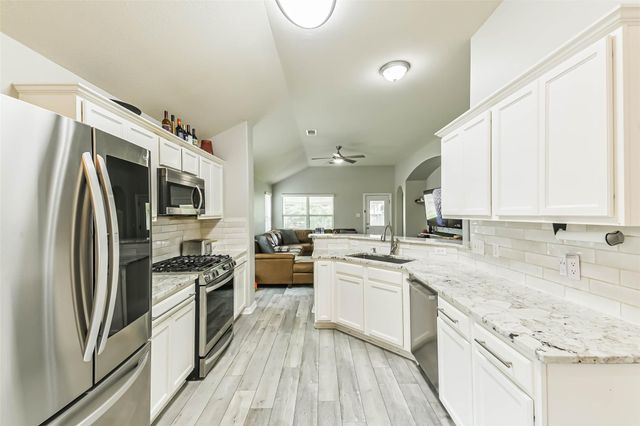 18606 Walden Glen Circle, Humble, TX 77346