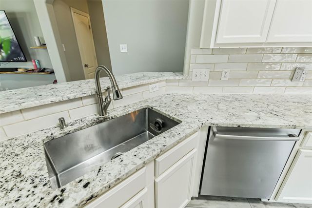 18606 Walden Glen Circle, Humble, TX 77346