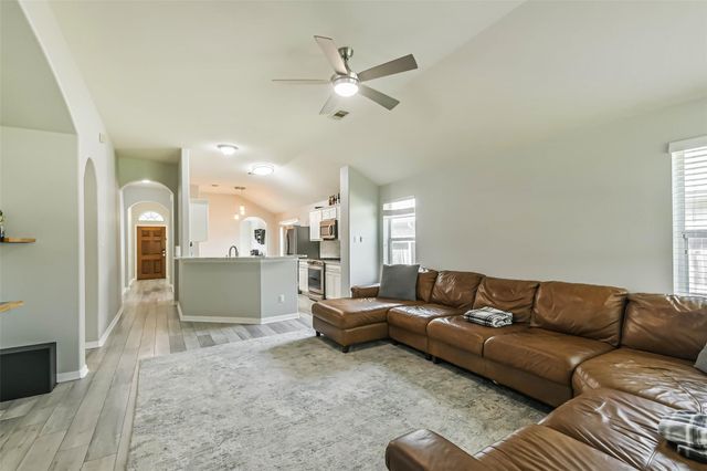 18606 Walden Glen Circle, Humble, TX 77346