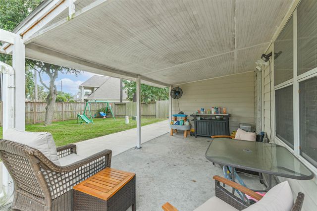18606 Walden Glen Circle, Humble, TX 77346