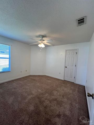 120 Nivana Dr, Crestview, FL 32536