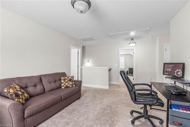 3538 River Farm Drive, Kernersville, NC 27284