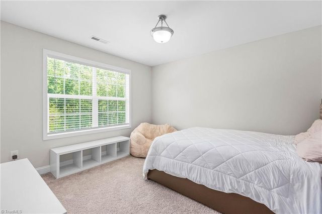 3538 River Farm Drive, Kernersville, NC 27284