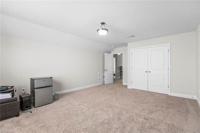 3538 River Farm Drive, Kernersville, NC 27284