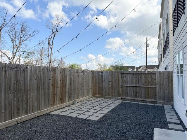 2335 Paul Quinn Street, Houston, TX 77091