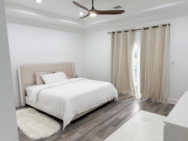 2335 Paul Quinn Street, Houston, TX 77091