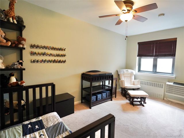 50 Brompton Road 3C, Great Neck, NY 11021