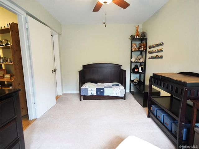 50 Brompton Road 3C, Great Neck, NY 11021
