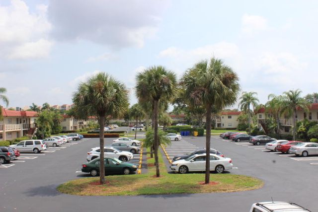1 Abbey Lane 205, Delray Beach, FL 33446