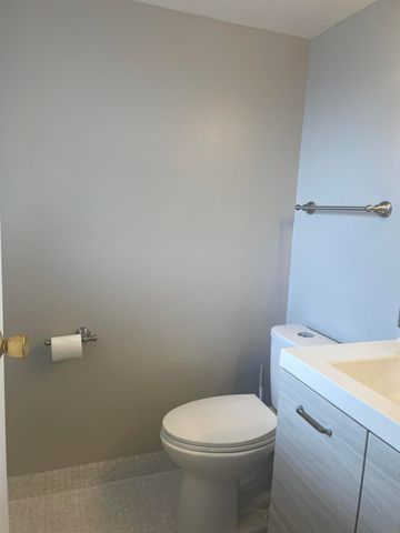 1 Abbey Lane 205, Delray Beach, FL 33446