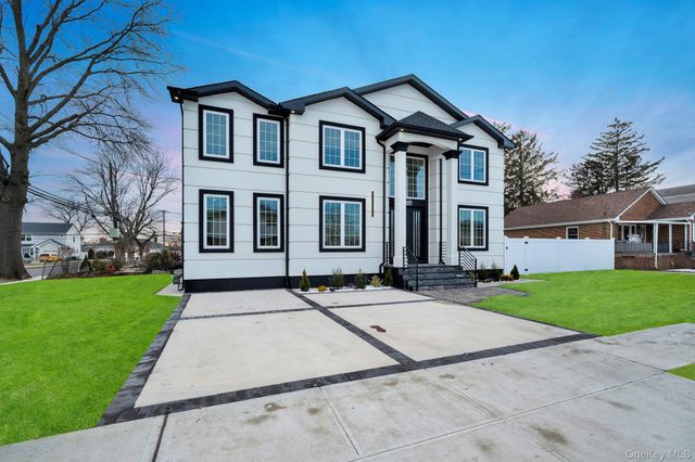 2105 Hoffman Avenue, Elmont, NY 11003